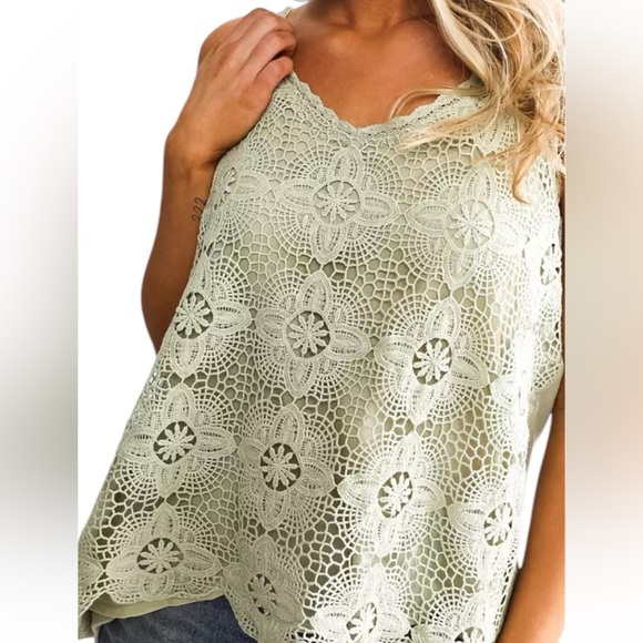 NWOT Daytrip Sage Crochet Tank Size Small - Picture 3 of 3